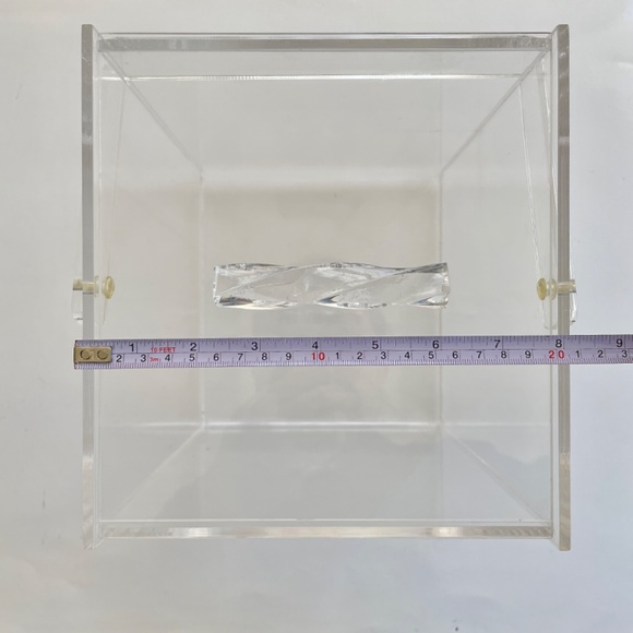 Clear Transparent Lucite Acrylic Rectangular Lidded Box with Handle Vintage MCM - Picture 12 of 17